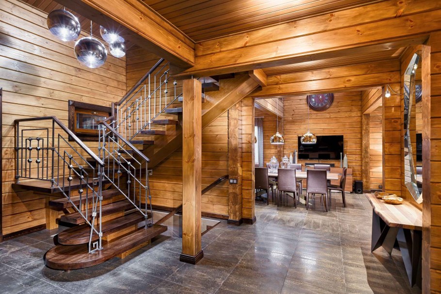 Гостиная Прованс Кантри в бревенчатом доме