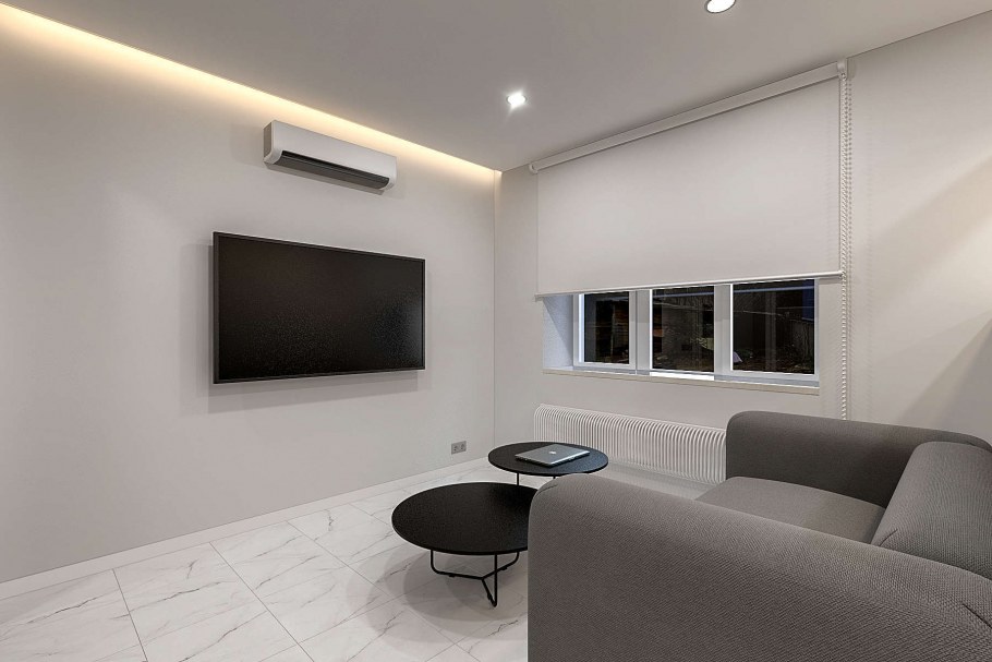 Кондиционер над телевизором