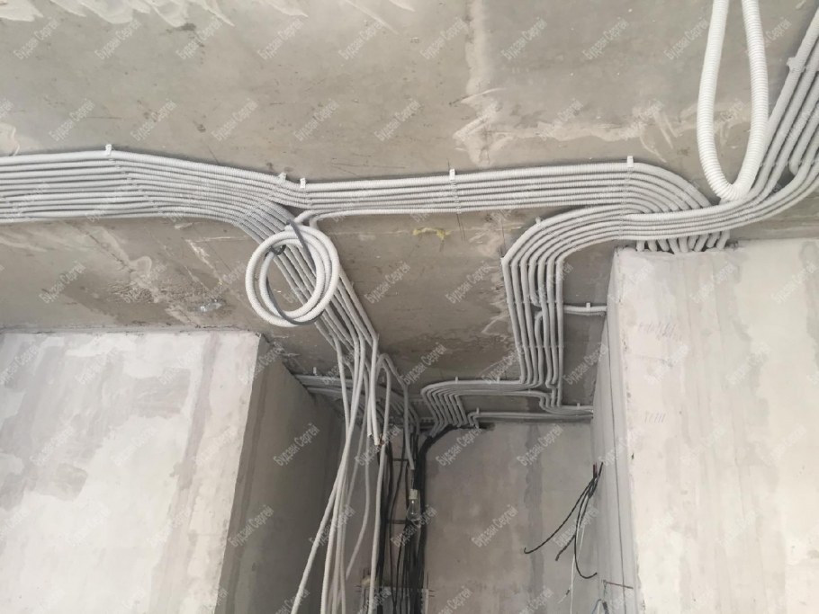 Укладка электропроводки в квартире