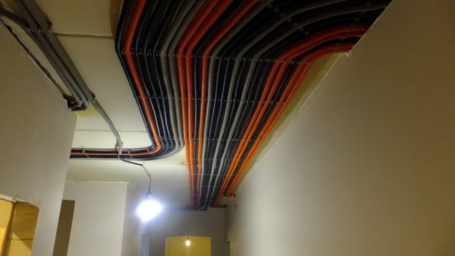 Электромонтаж фон