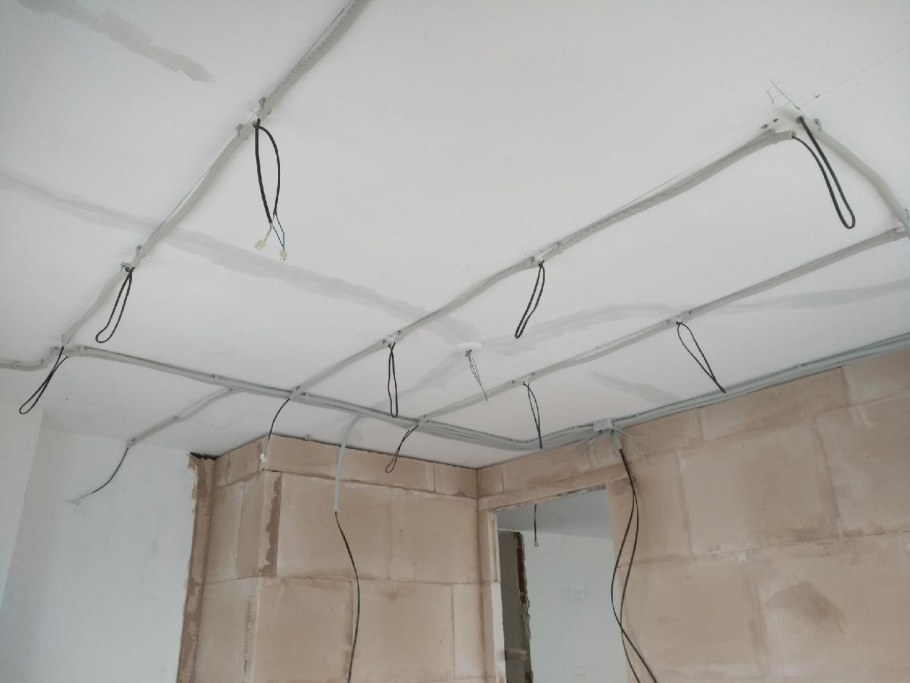 Проводка в деревянном доме