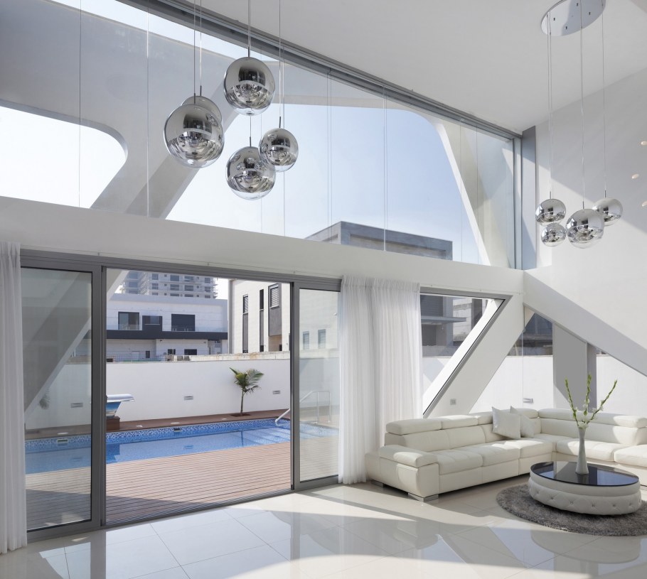 Дом в космическом стиле