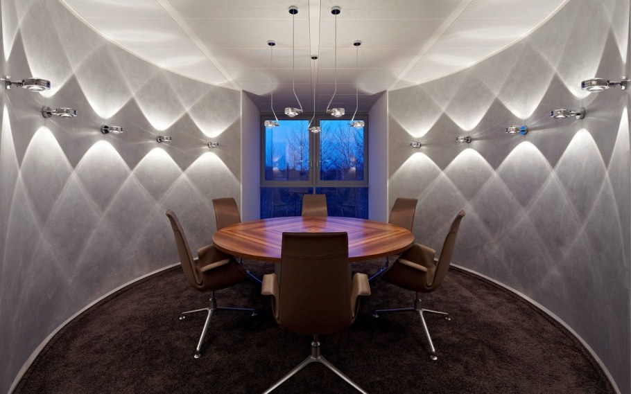 Необычное освещение в интерьере