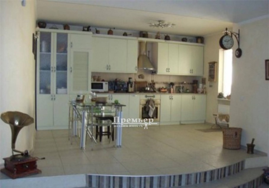 Кухня гостиная 40 кв Неоклассика