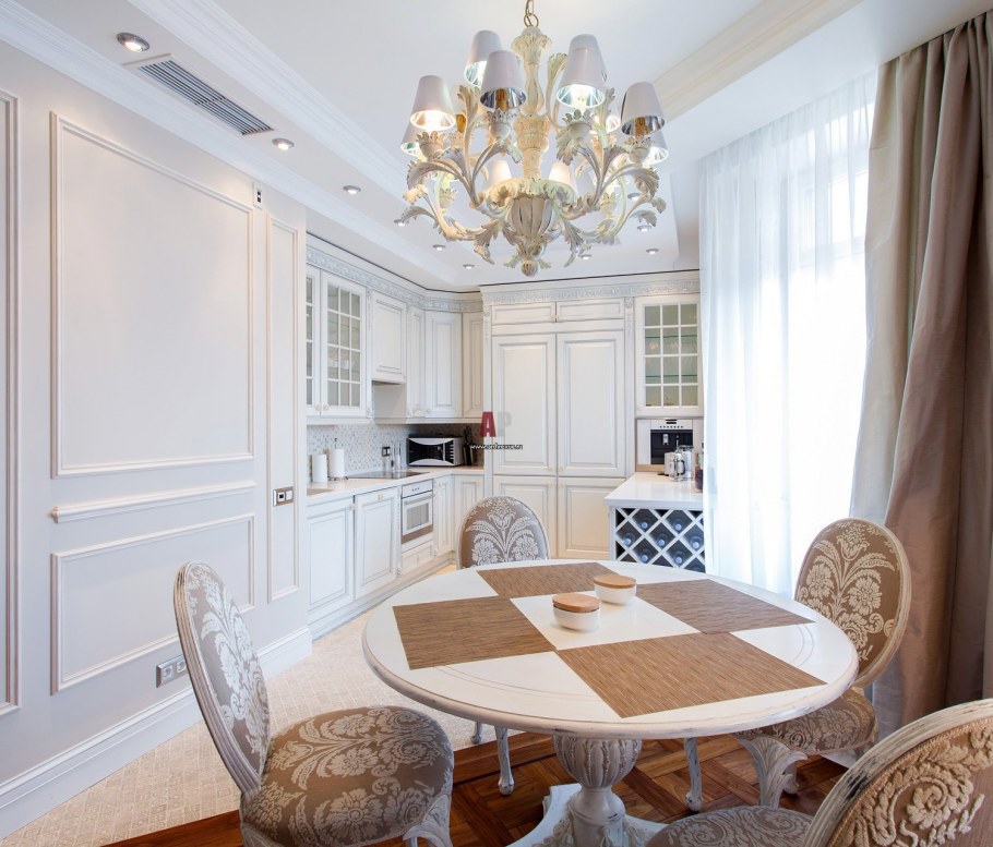 Кухня столовая большая в светлых тонах