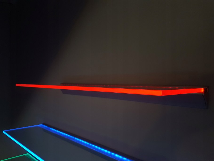 Неоновая лампа