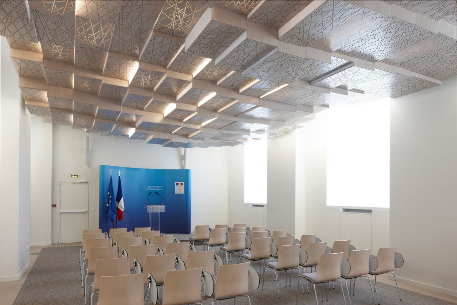 Потолок для конференц зала