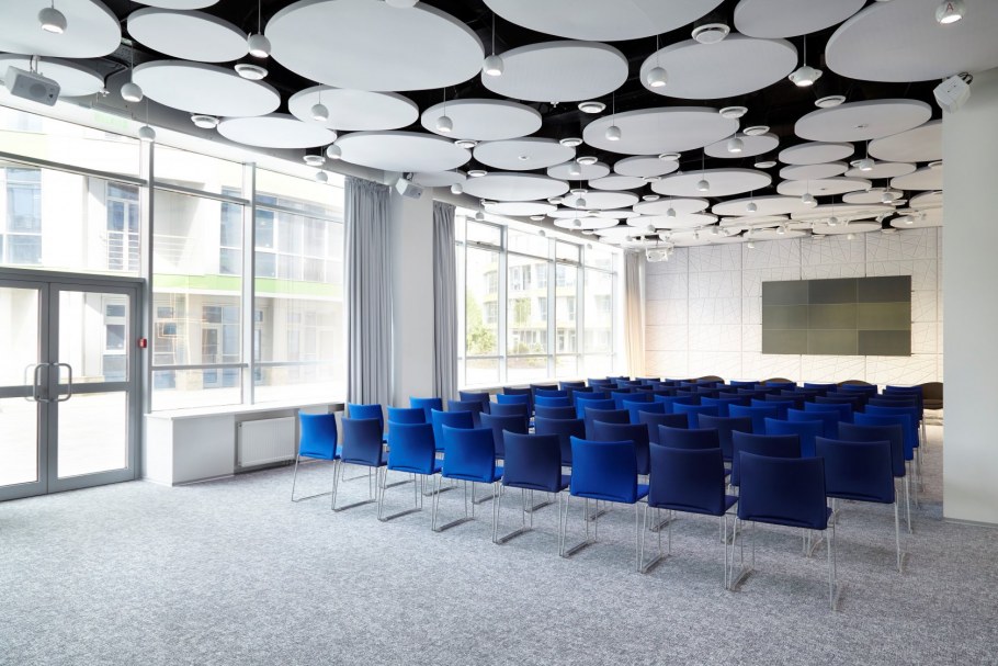 Акустические панели в конференц зале