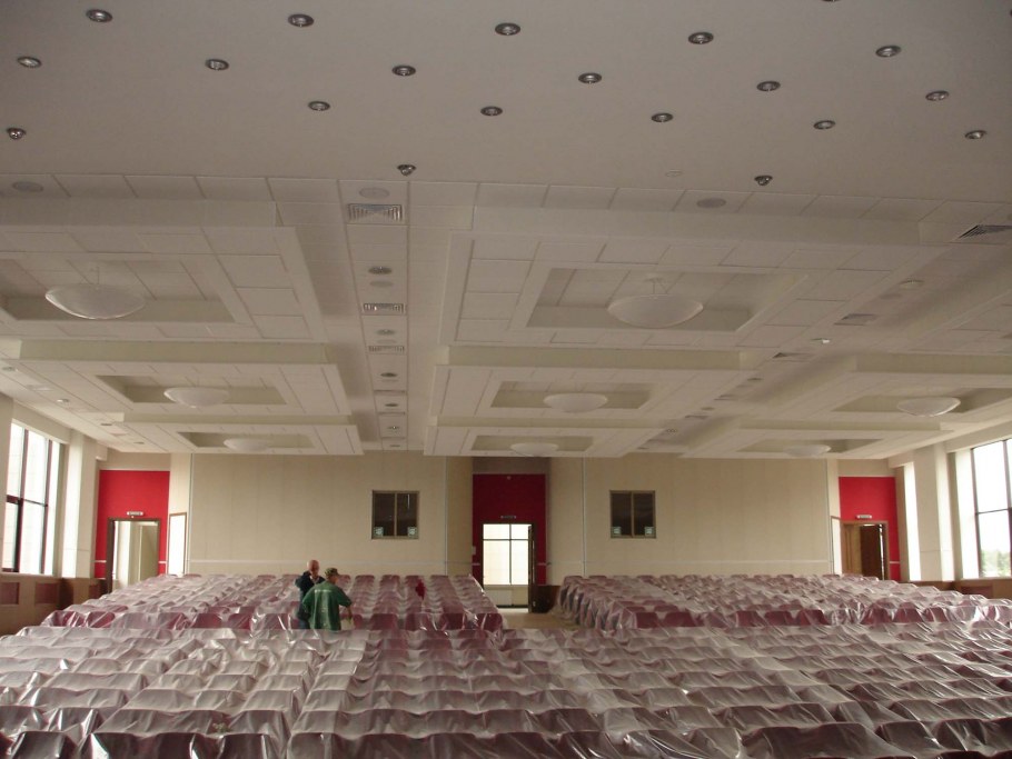 Потолок концертного зала