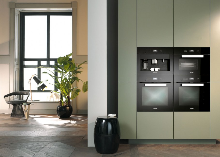 Кофемашина Miele CLEANSTEEL В интерьере