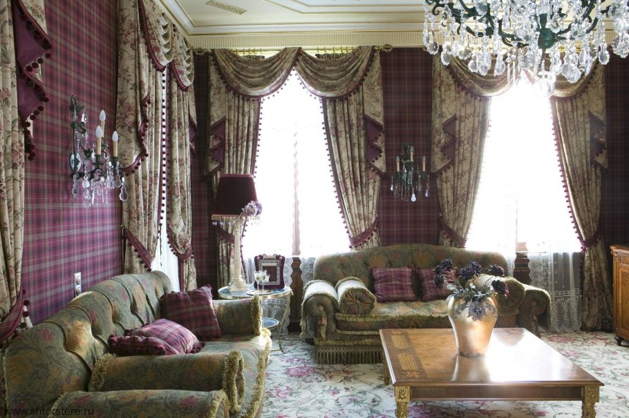 Классические шторы в спальню