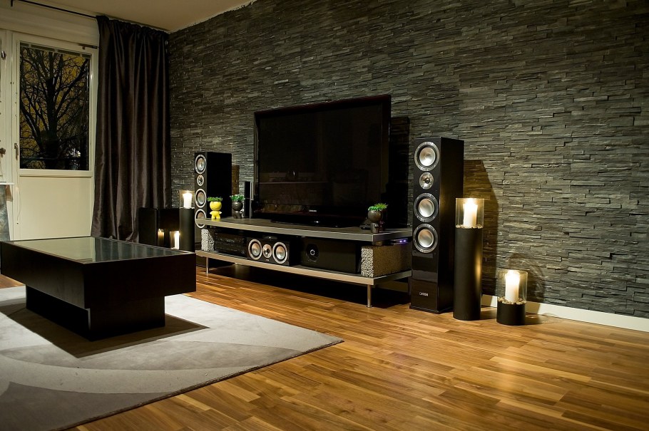 Декоративный камень в гостиной