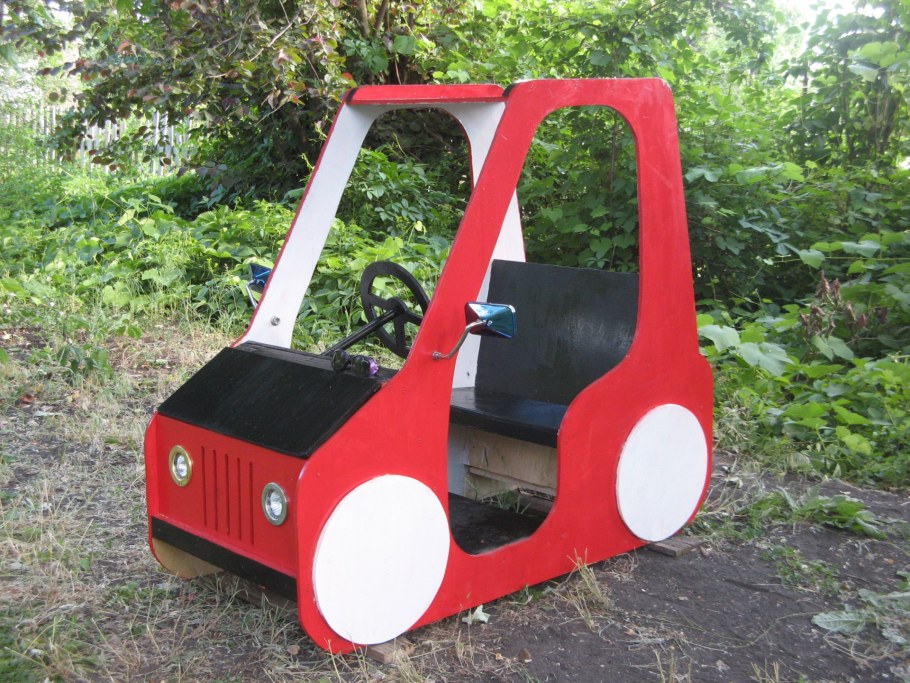 Машинка для детской площадки своими