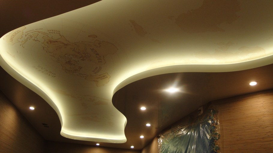 Двухуровневые натяжные потолки