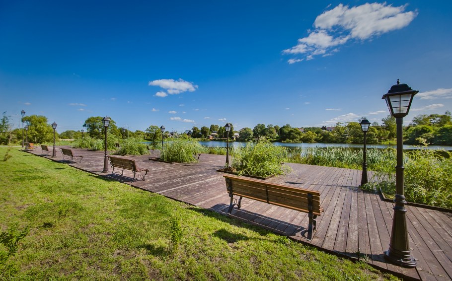 Загородная недвижимость