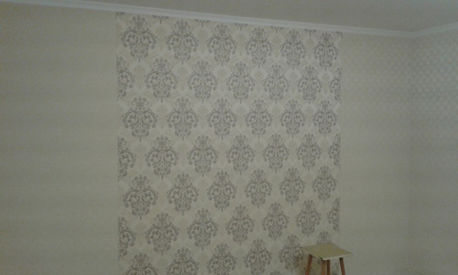 Варианты поклейки обоев без рисунка