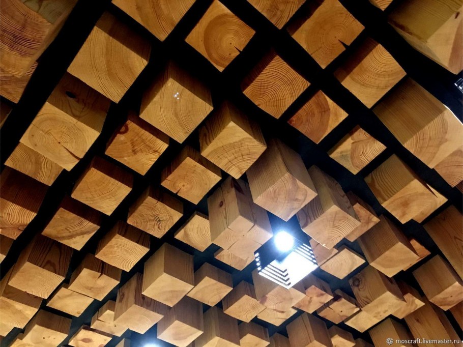 Люстра из брусков