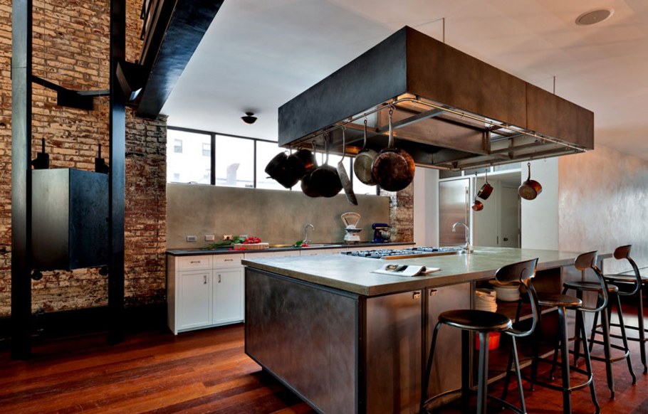 Вытяжка островная лофт