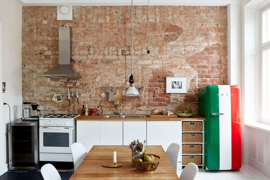 Кухня без навесных шкафов лофт