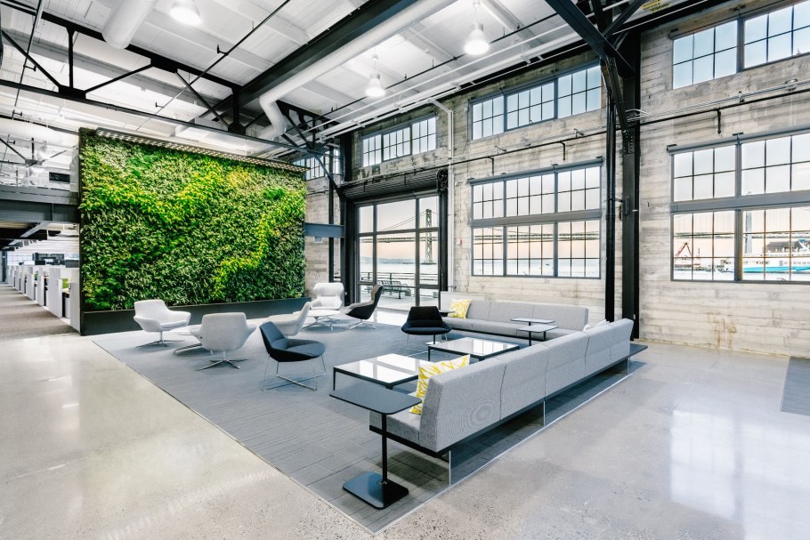 Офисное здание лофт