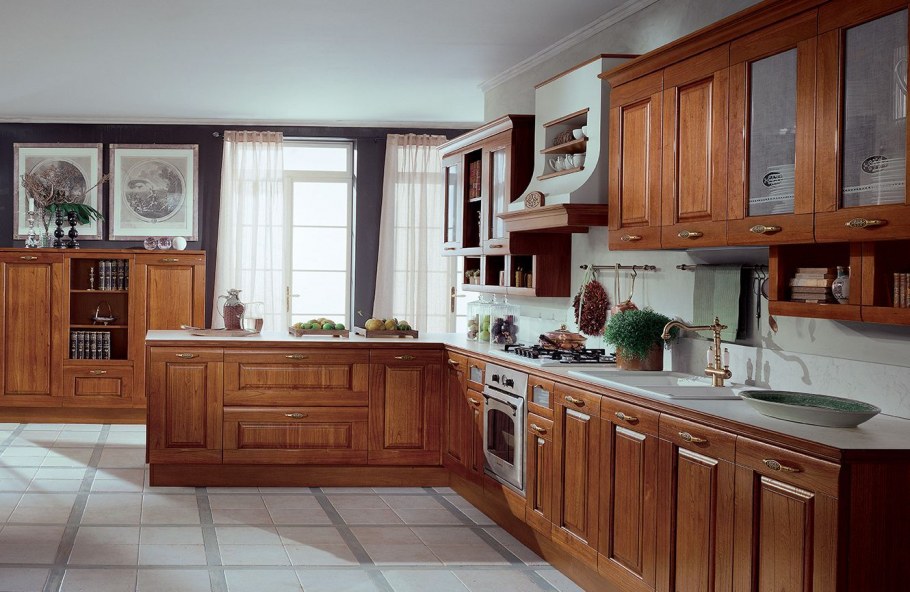 Кухонный гарнитур дерево