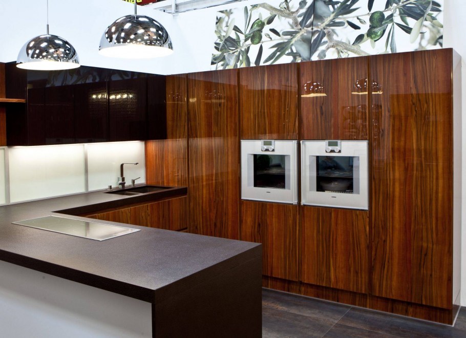 Джулия Новарс зебрано