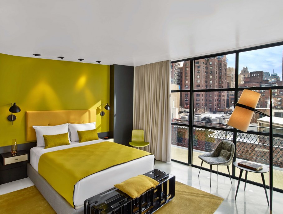 Спальня в оранжевом цвете