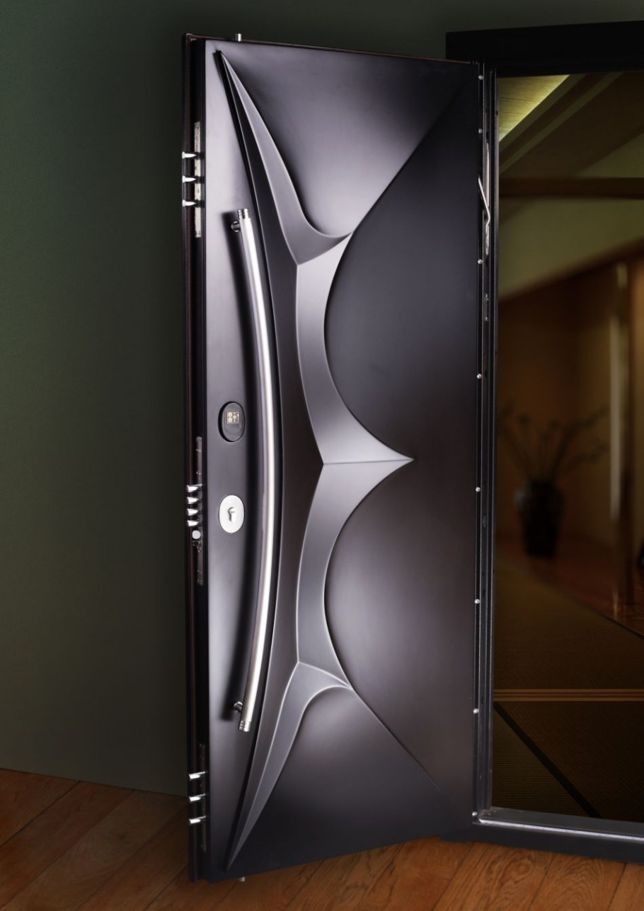 Футуристическая входная дверь