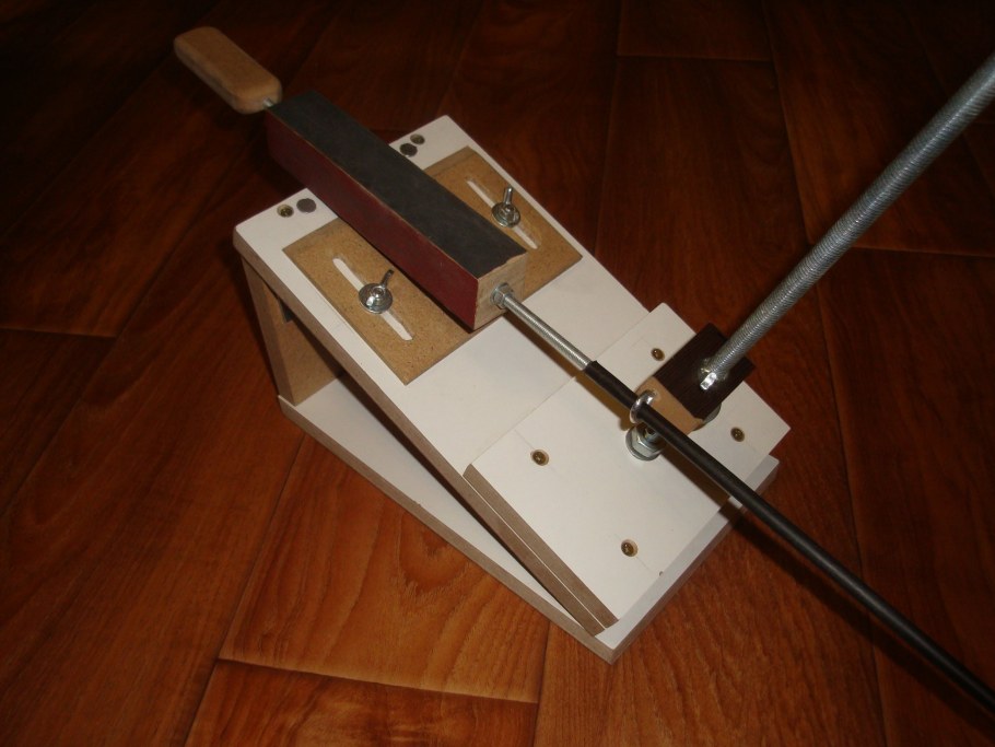 Самодельная точилка для заточки ножей