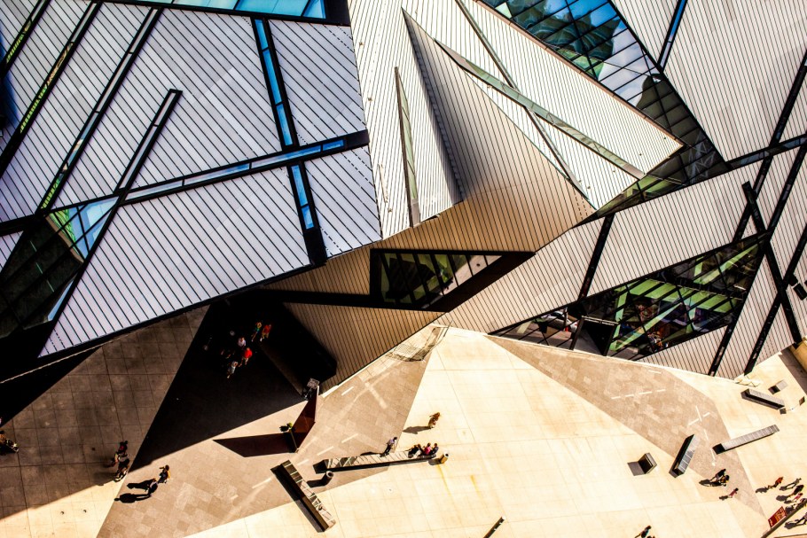 Королевский музей Онтарио Даниэль Либескинд издалека