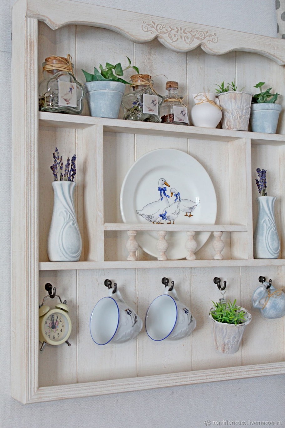 Полка на кухню в стиле Прованс