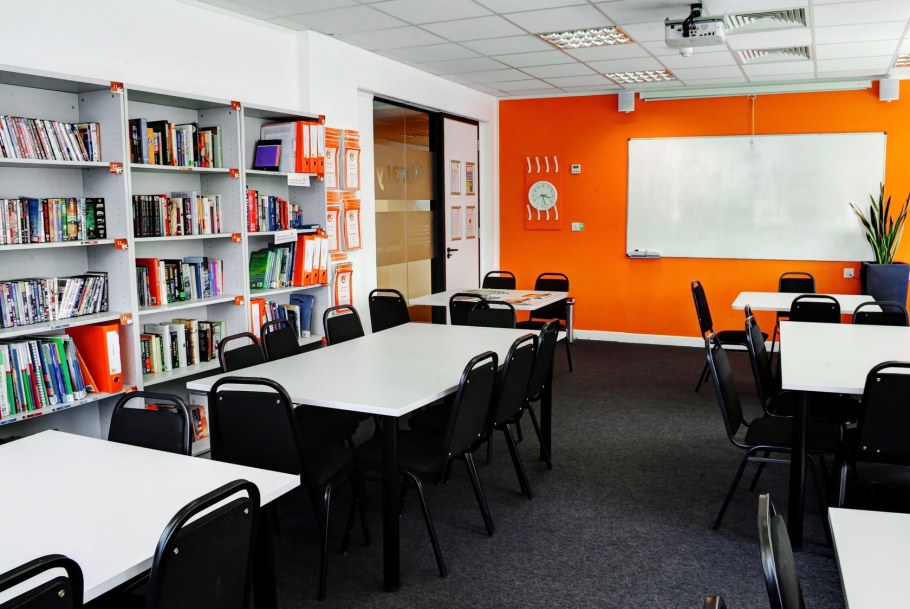 Современный кабинет иностранного языка