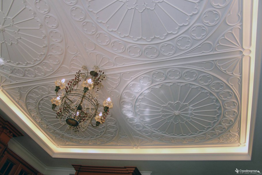 Потолочная плитка для ванной комнаты