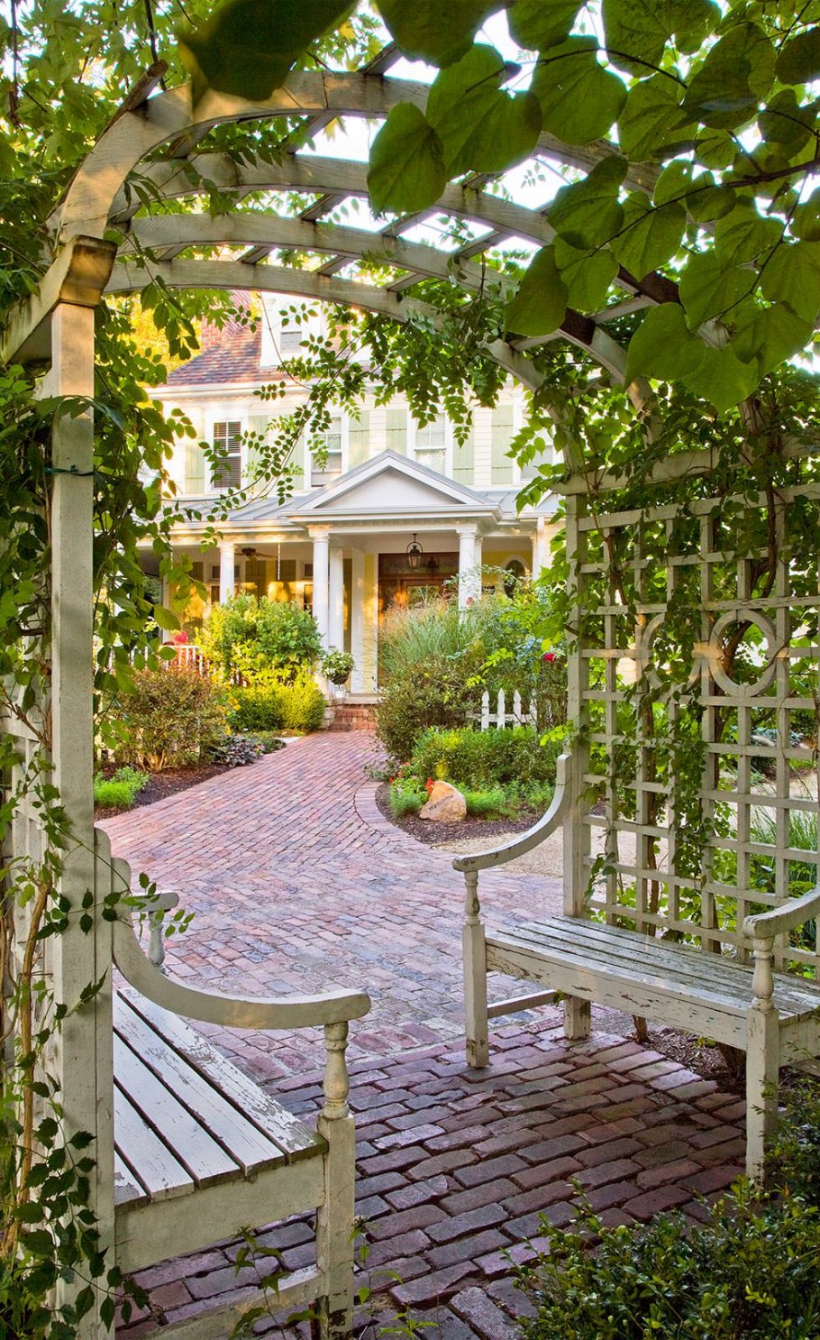 Красивые Дворики