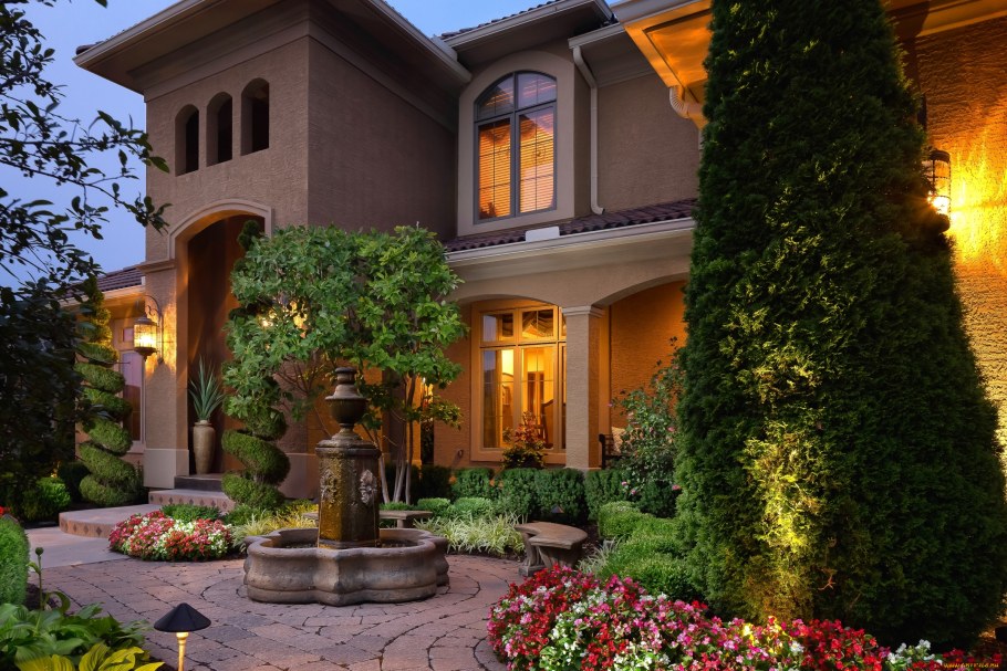 Особняк с садом