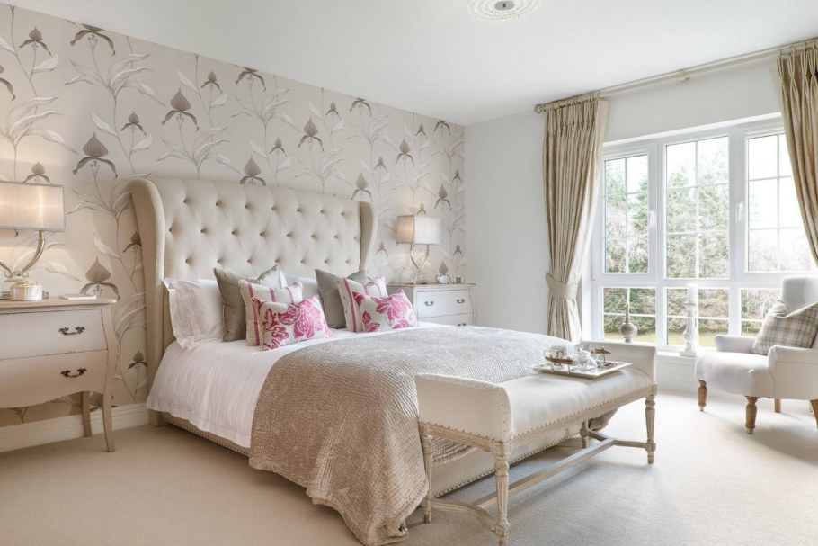 Обои в интерьере спальни