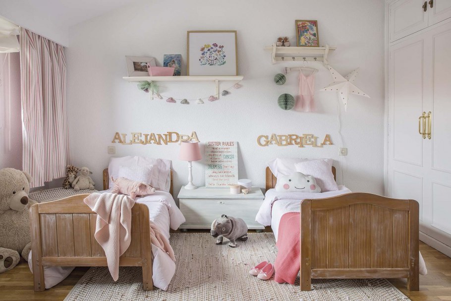 Комната для двух девочек