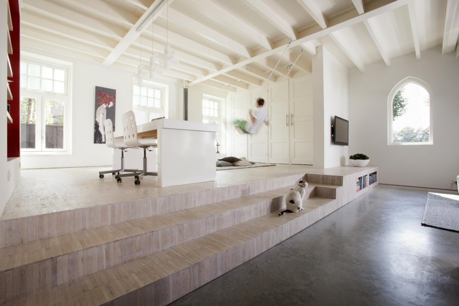 Интерьер храма лофт