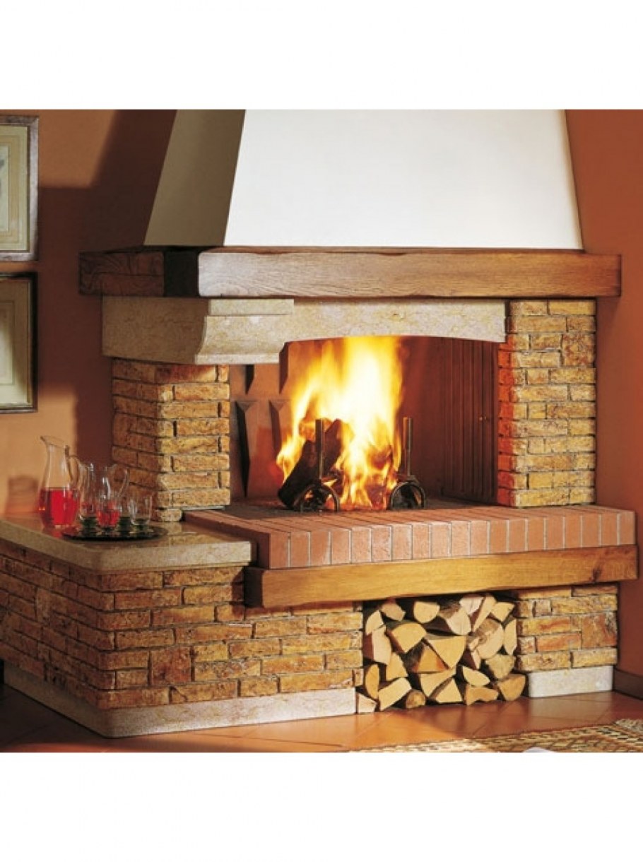 Камин кирпичный угловой