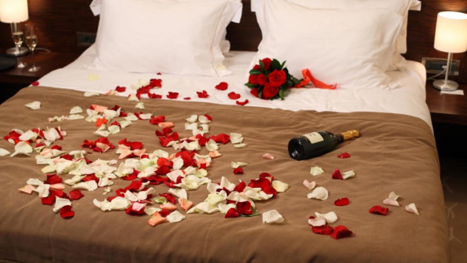 Кровать с сердечком