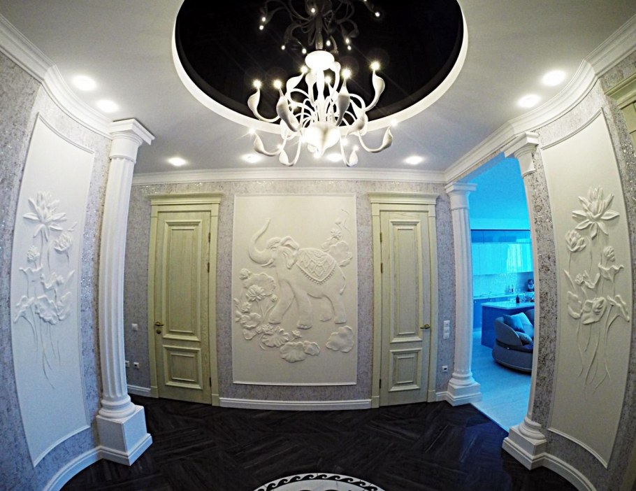 Лепнина на стенах