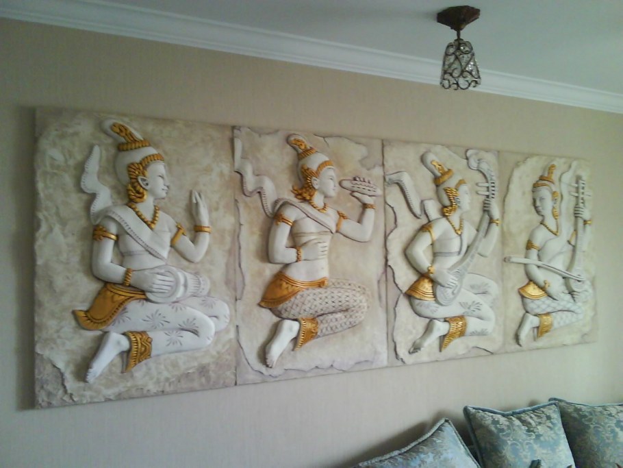 Барельеф панно