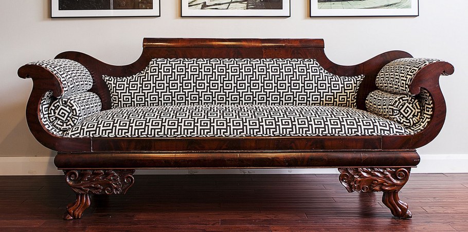 Мебель в античном стиле