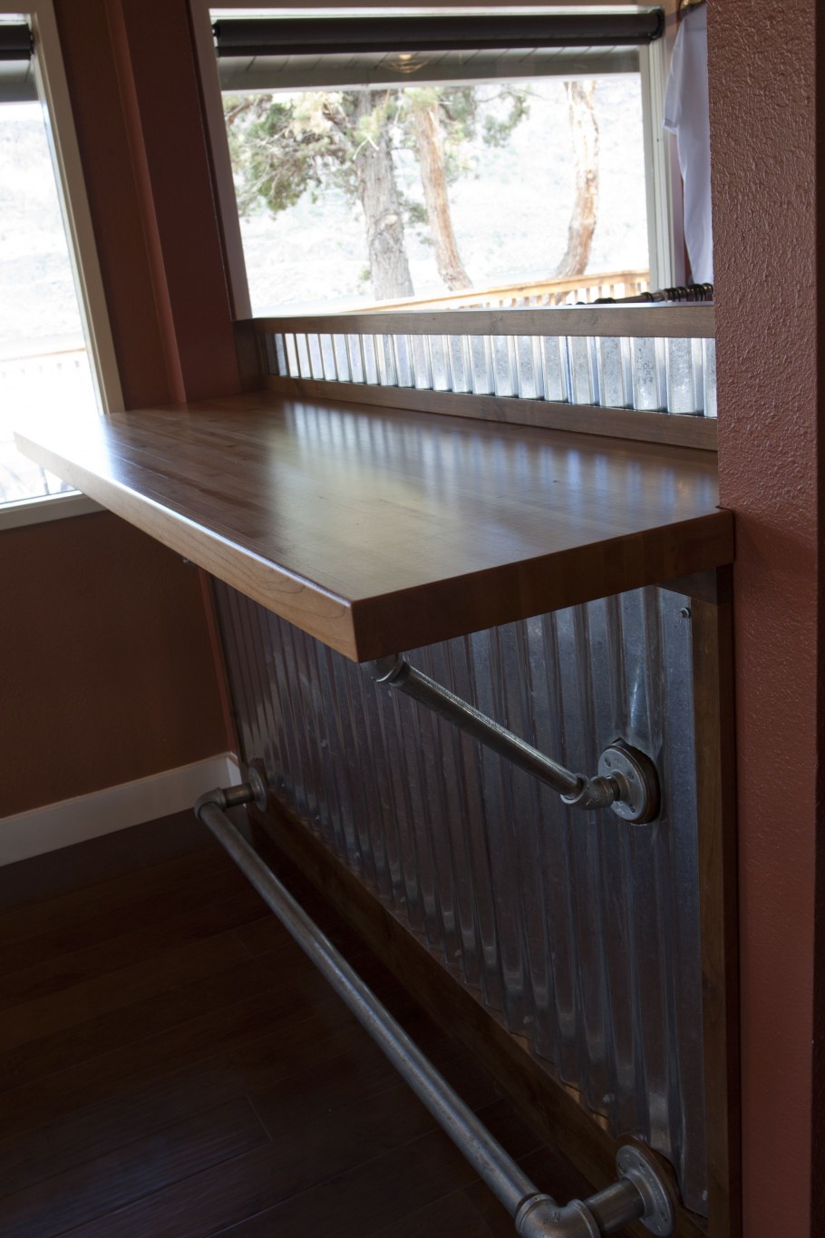 Лиранов барная стойка