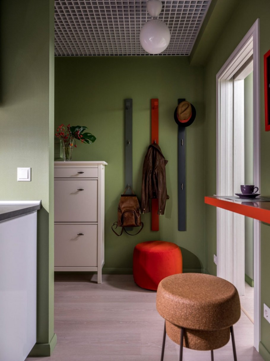 Прихожая в оливковых тонах