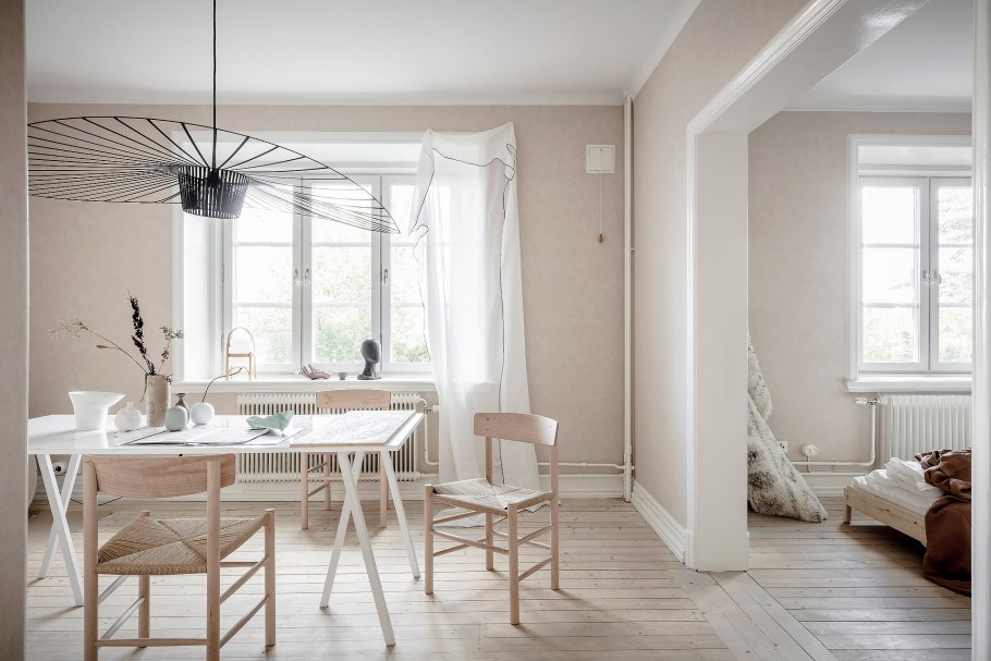 Аскетичные светлые интерьеры