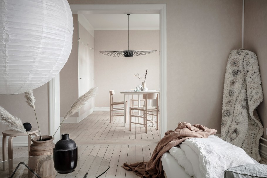 Интерьер тотал беж