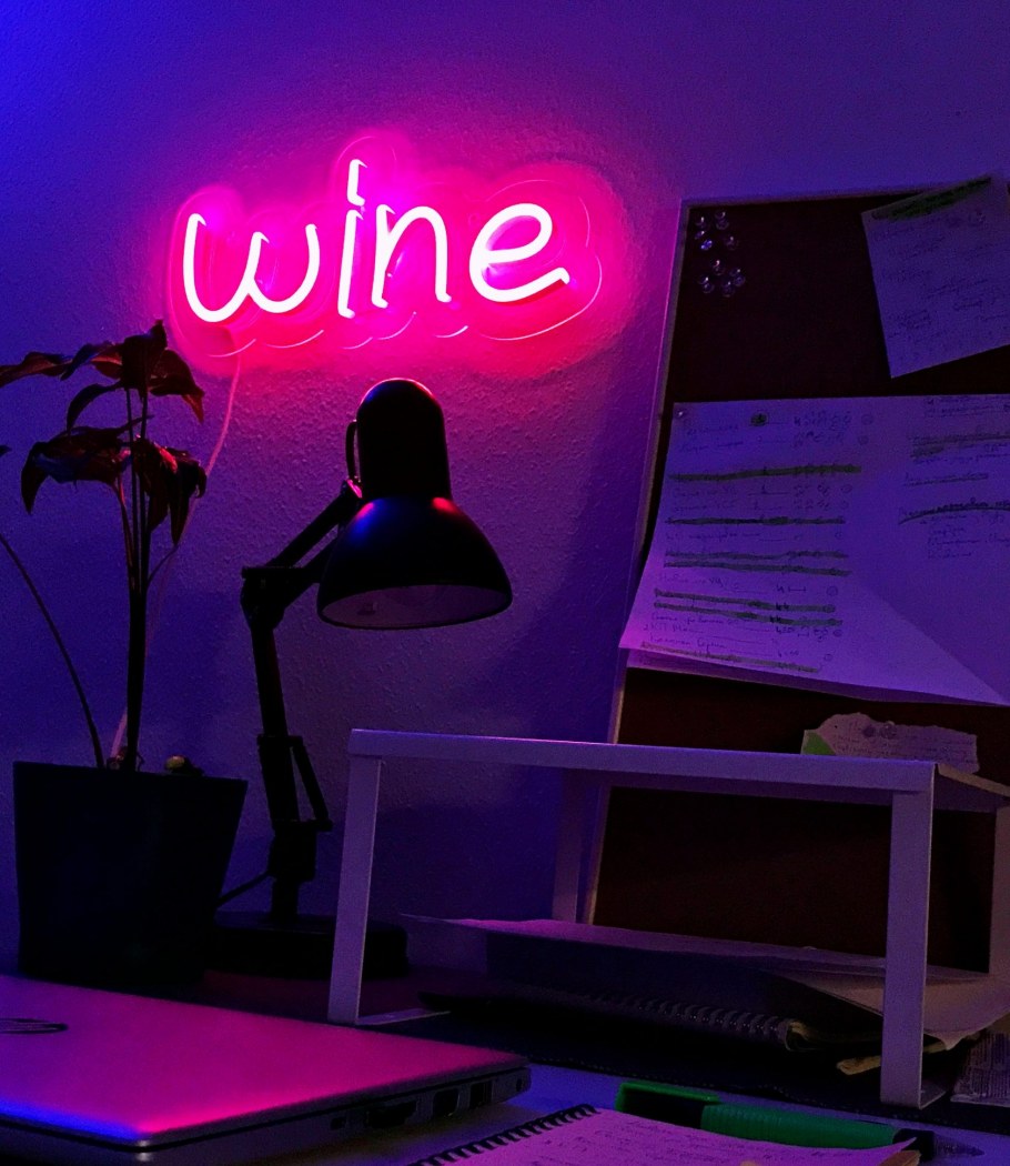 Неоновые вывески для дома