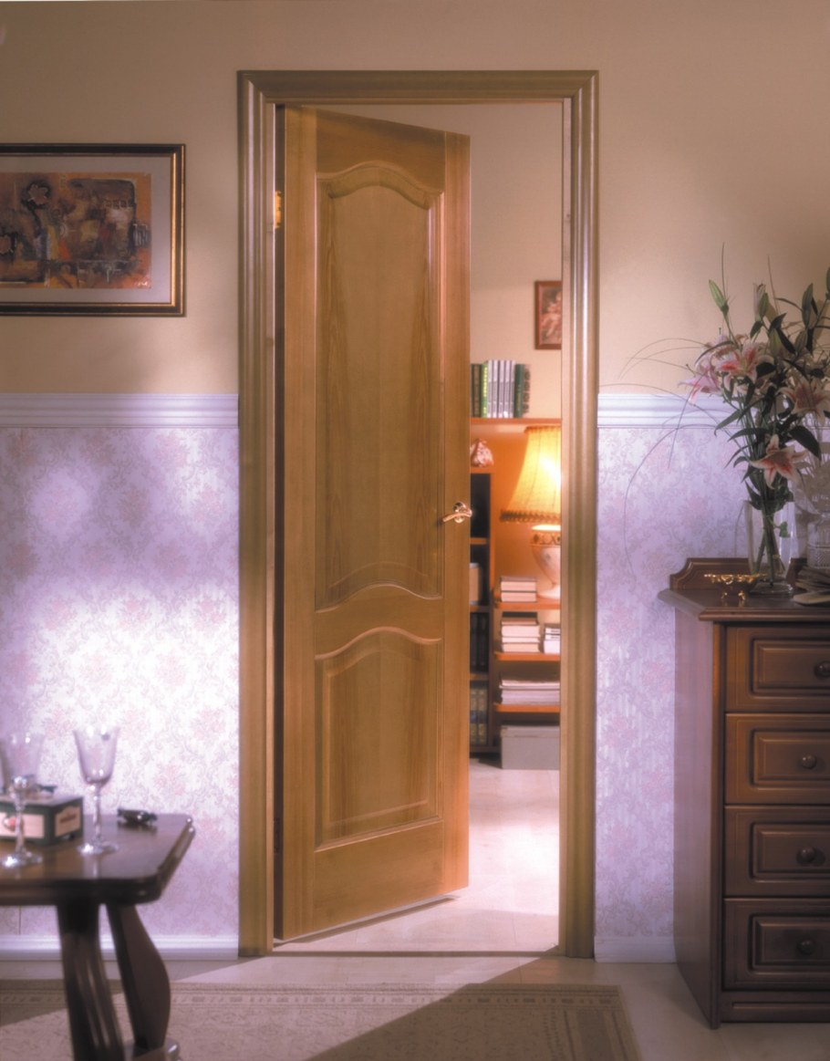 Межкомнатные двери с порогом