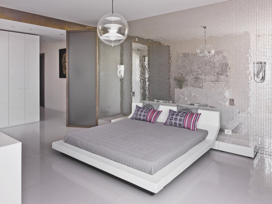 Мозайка зеркальная в спалтне